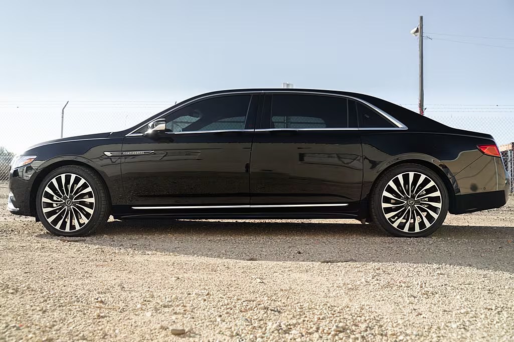 Cadillac XTS / Lincoln Continental — the everyday executive sedan